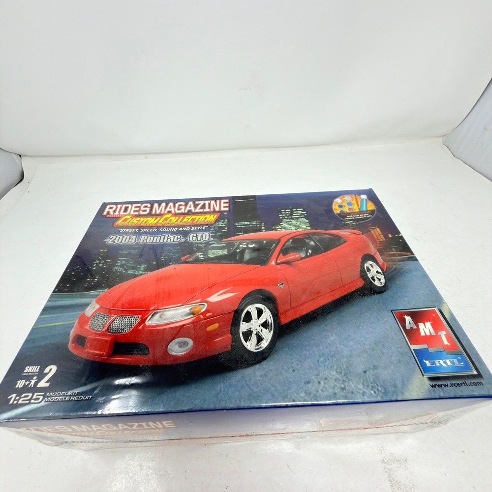 AMT Ertl 2004 Pontiac GTO Model Kit 1:25 Red Rides Custom Collection 38552